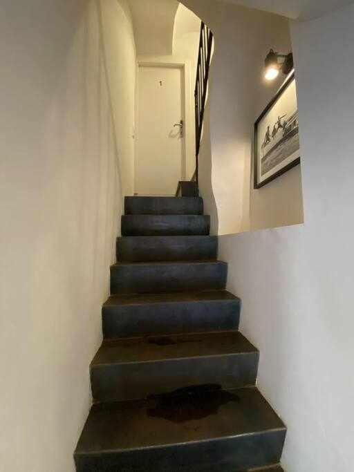 Velo Vern 3 Luxury Penthouse W Views Of City Wall Girona Exterior photo