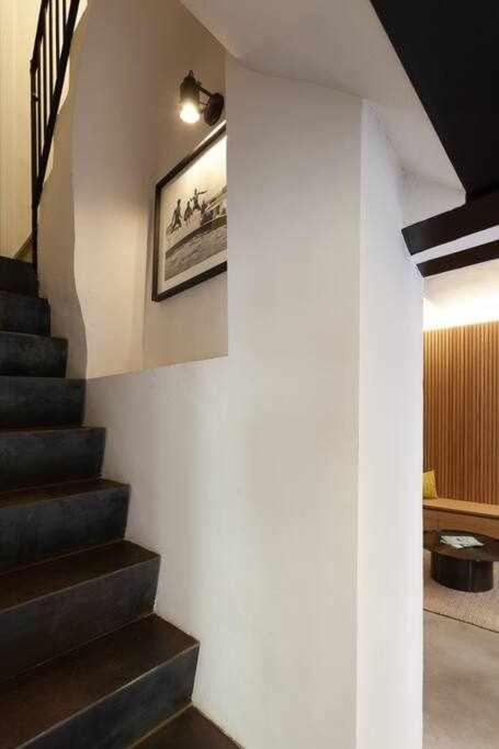 Velo Vern 3 Luxury Penthouse W Views Of City Wall Girona Exterior photo