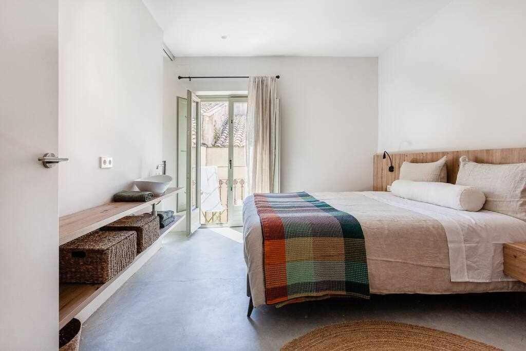 Velo Vern 3 Luxury Penthouse W Views Of City Wall Girona Exterior photo